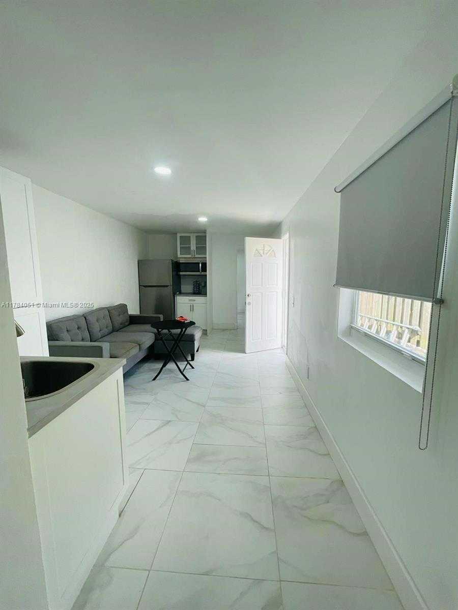 Small Image of 2320 #5, Dania Beach Number 41