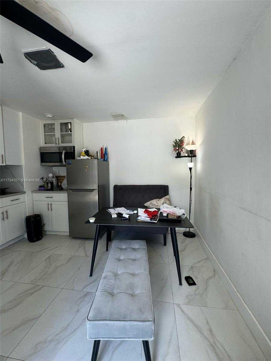 Small Image of 2320 #5, Dania Beach Number 5