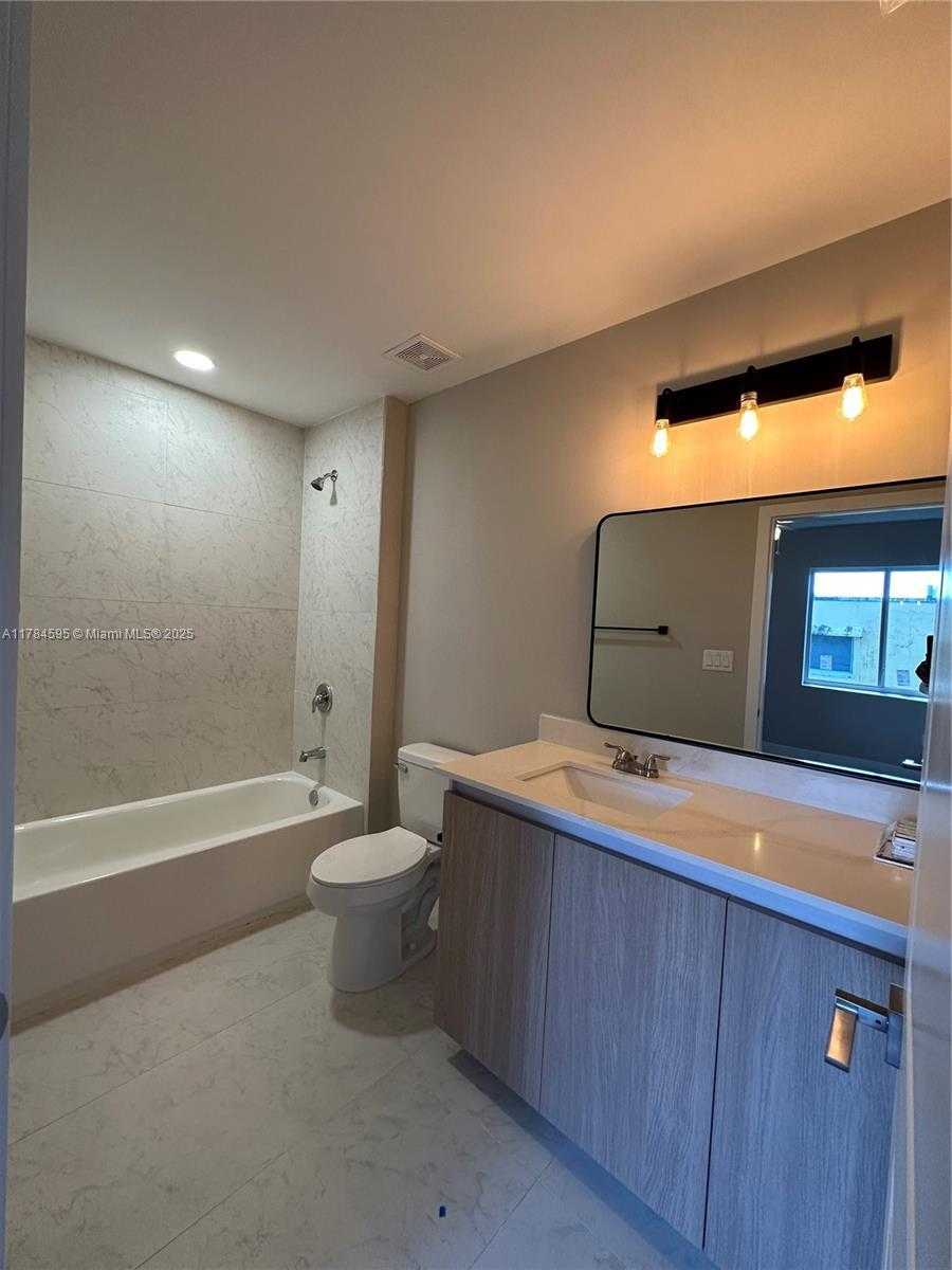 Small Image of 732 NORTH WEST 2ND AVE, Fort Lauderdale Number 11