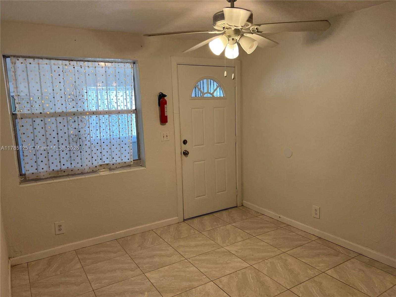 Small Image of 236 NORTH WEST 9TH AVE, South Bay Number 2