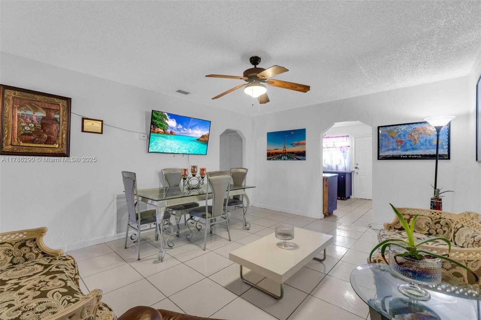 Small Image of 1006 NORTH WEST 112TH TER #2, Miami Number 16