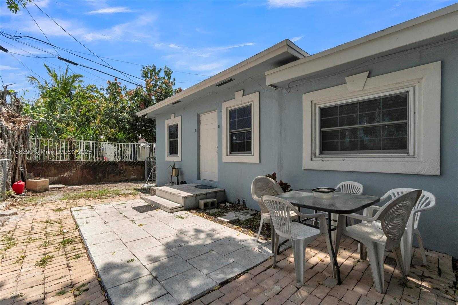 Small Image of 1006 NORTH WEST 112TH TER #2, Miami Number 22