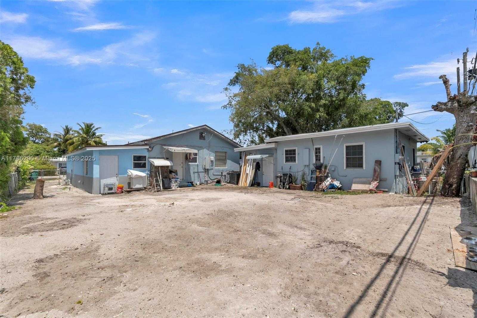 Small Image of 1006 NORTH WEST 112TH TER #2, Miami Number 24