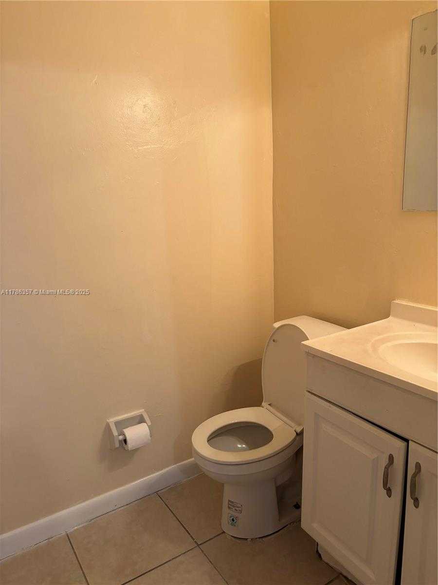 Small Image of 1035 NORTH WEST 8TH AVE, Fort Lauderdale Number 13