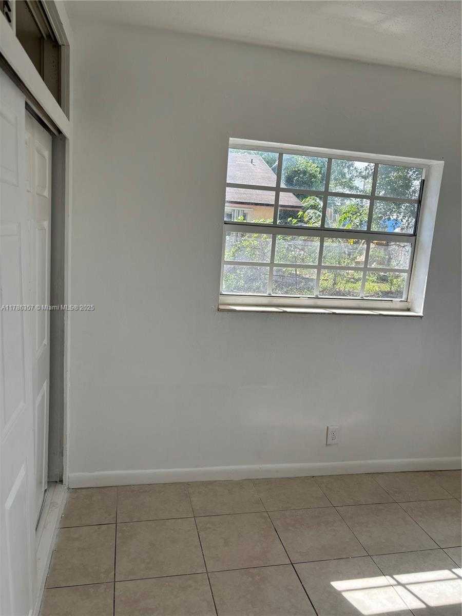 Small Image of 1035 NORTH WEST 8TH AVE, Fort Lauderdale Number 21