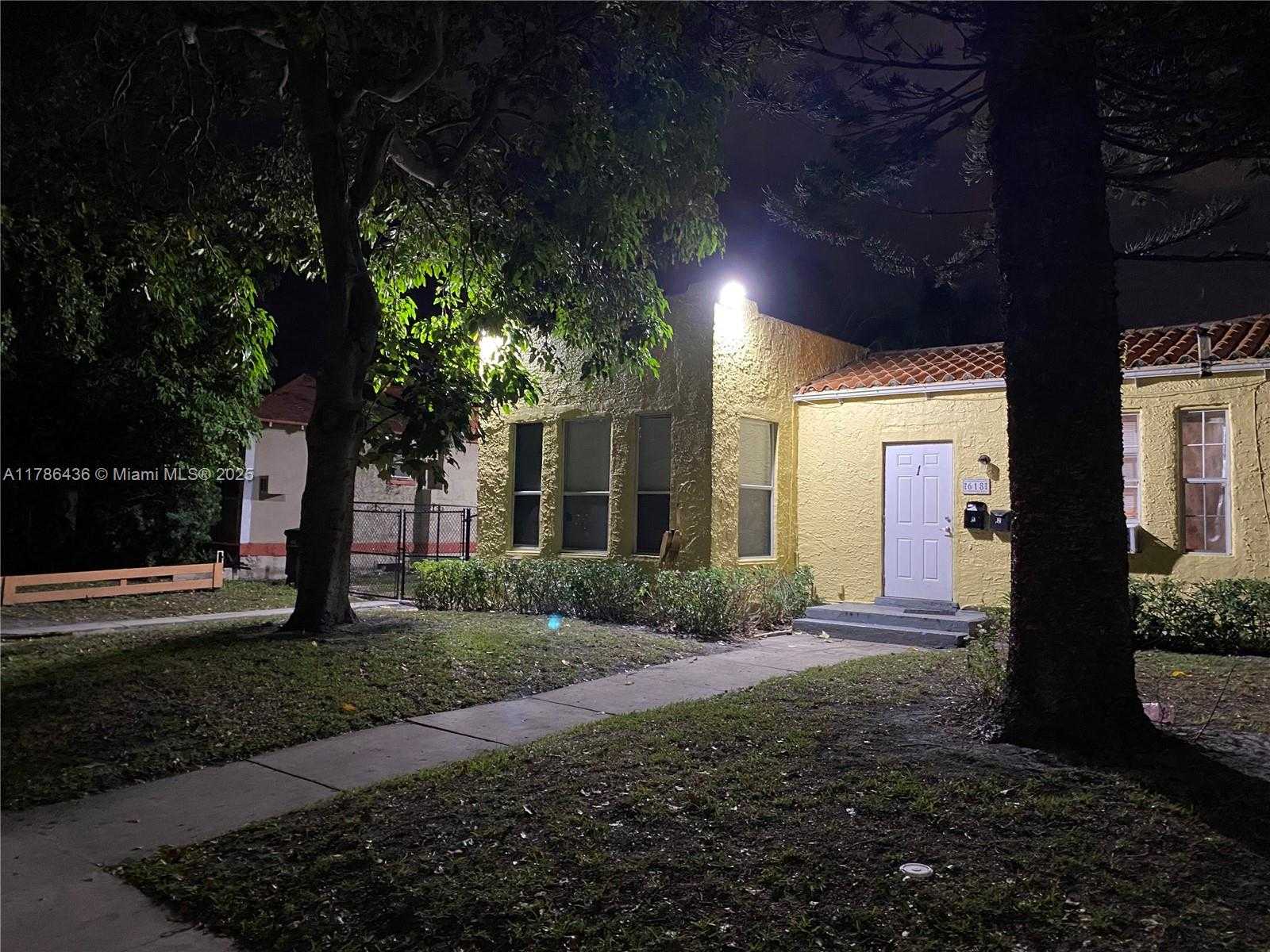 Small Image of 618 30TH ST #3, West Palm Beach Number 3