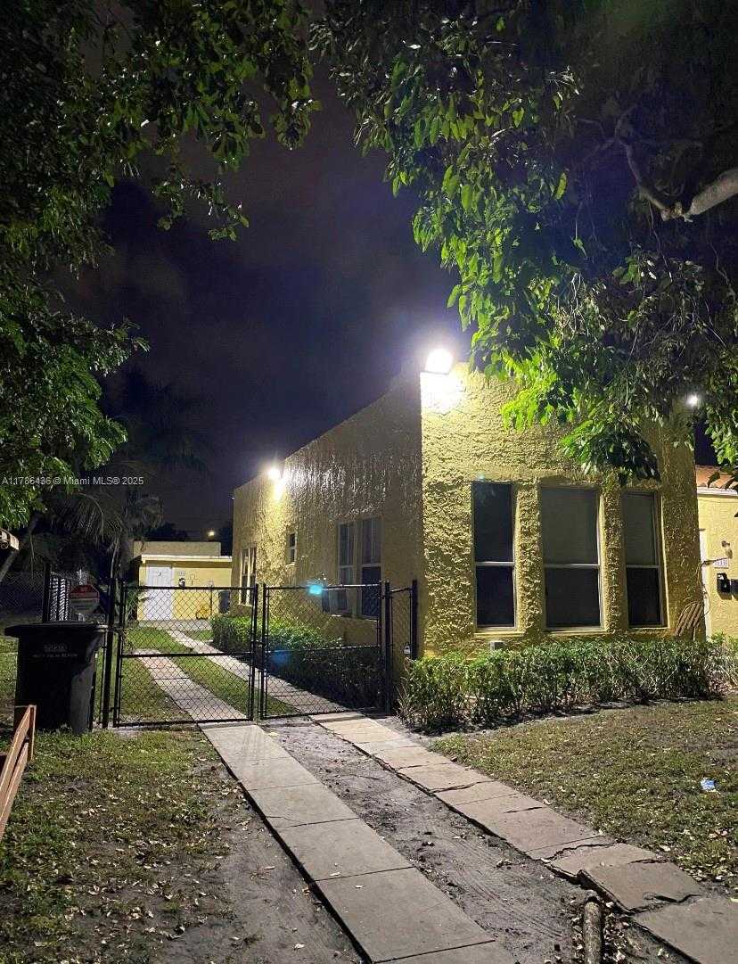 Small Image of 618 30TH ST #3, West Palm Beach Number 6