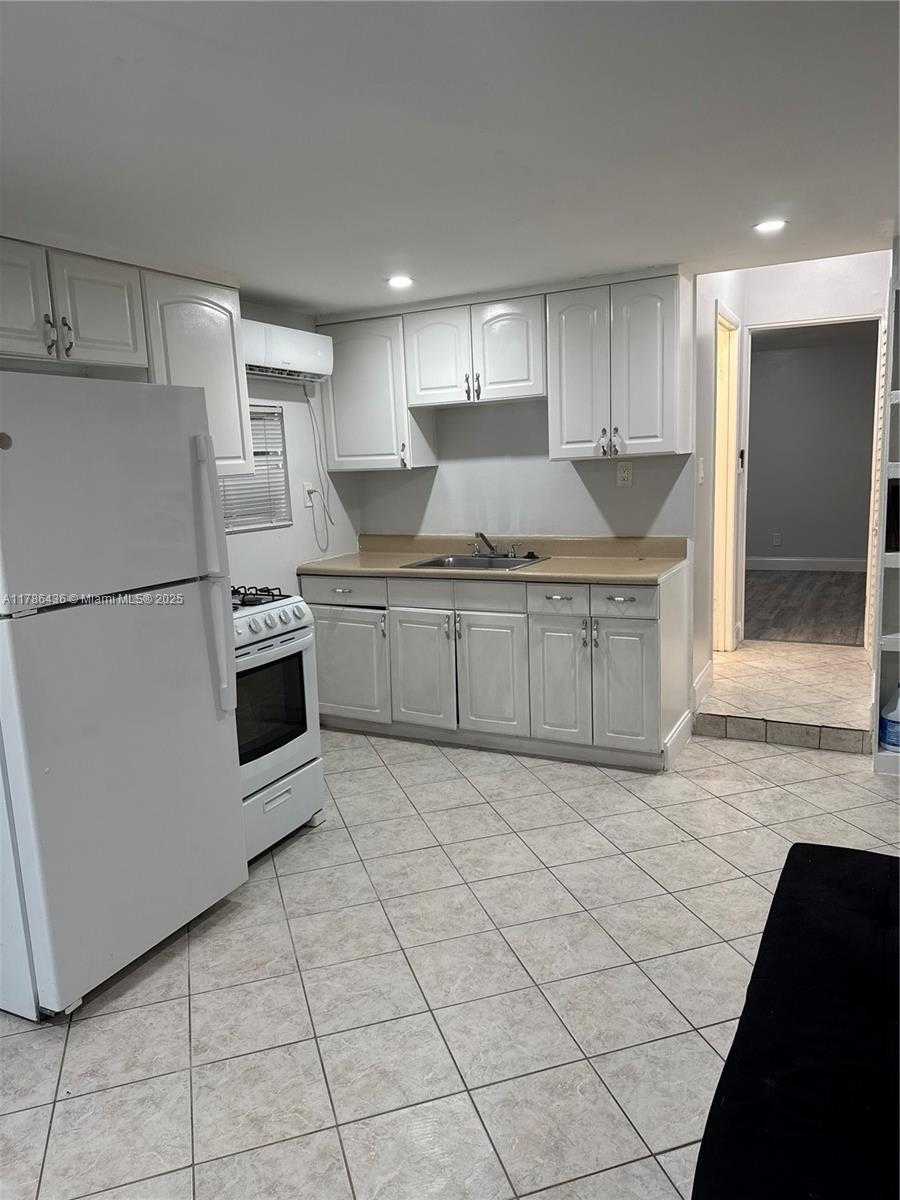 Small Image of 618 30TH ST #3, West Palm Beach Number 7
