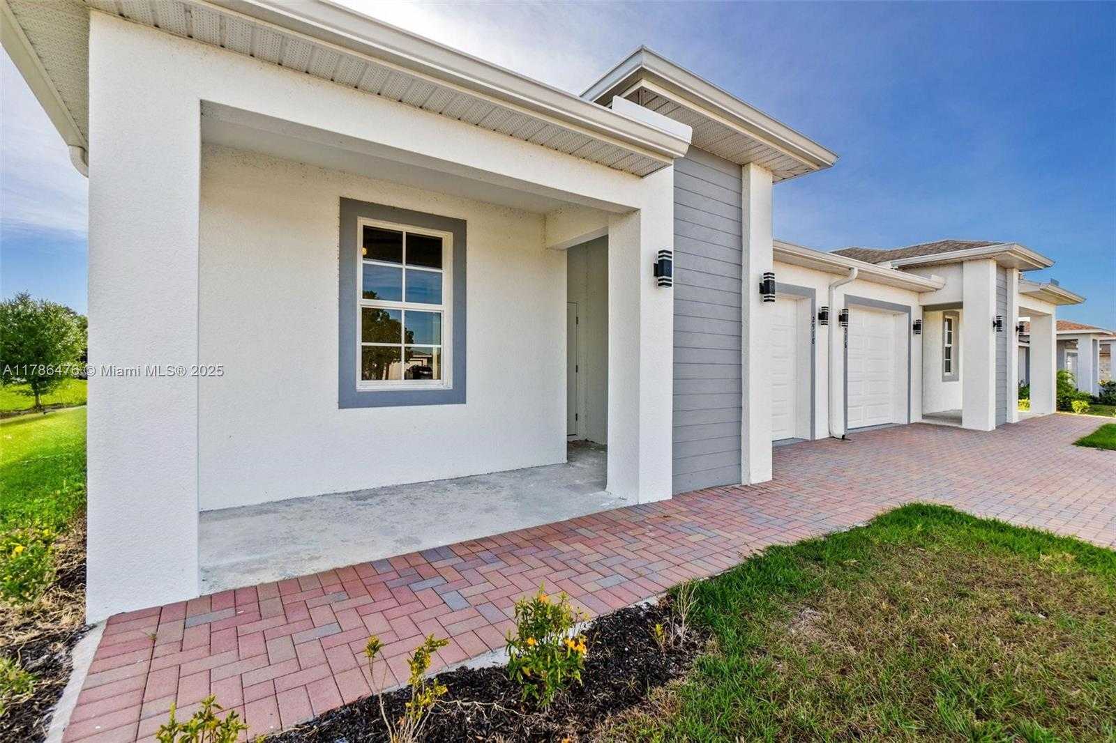 Small Image of 2516 PARK RD, Lehigh Acres Number 5