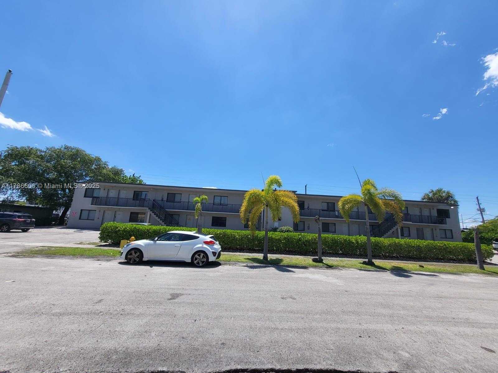 Small Image of 14100 NORTH WEST 6TH CT #20, North Miami Number 7