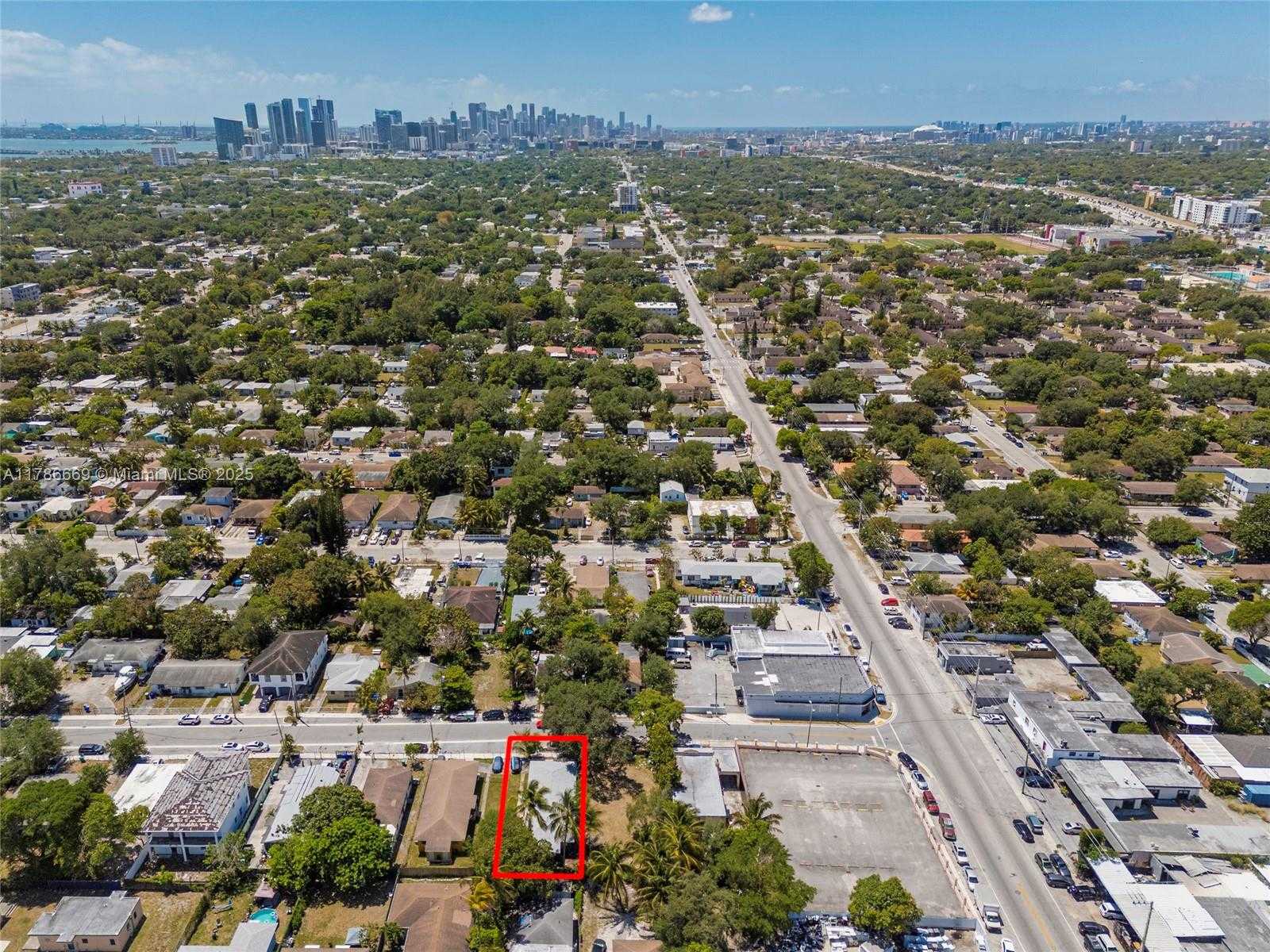 Small Image of 171 NORTH WEST 70TH ST, Miami Number 10