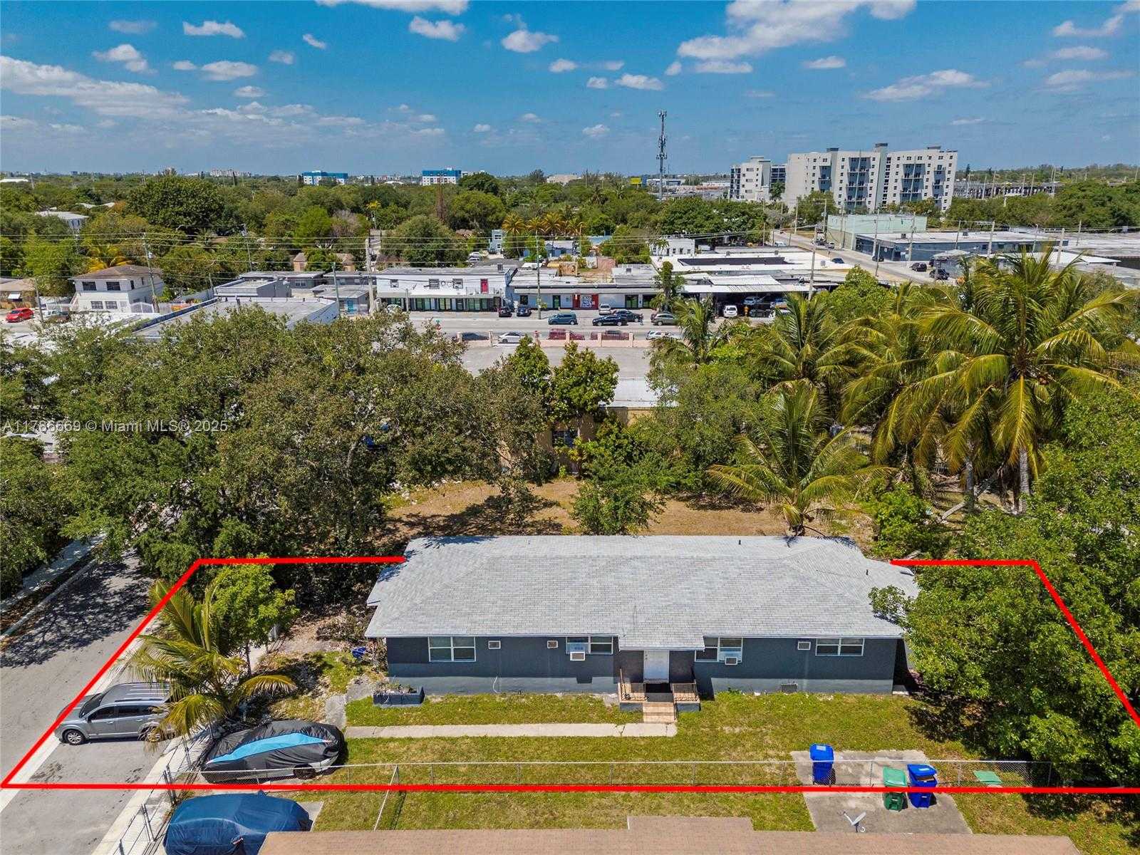 Small Image of 171 NORTH WEST 70TH ST, Miami Number 6