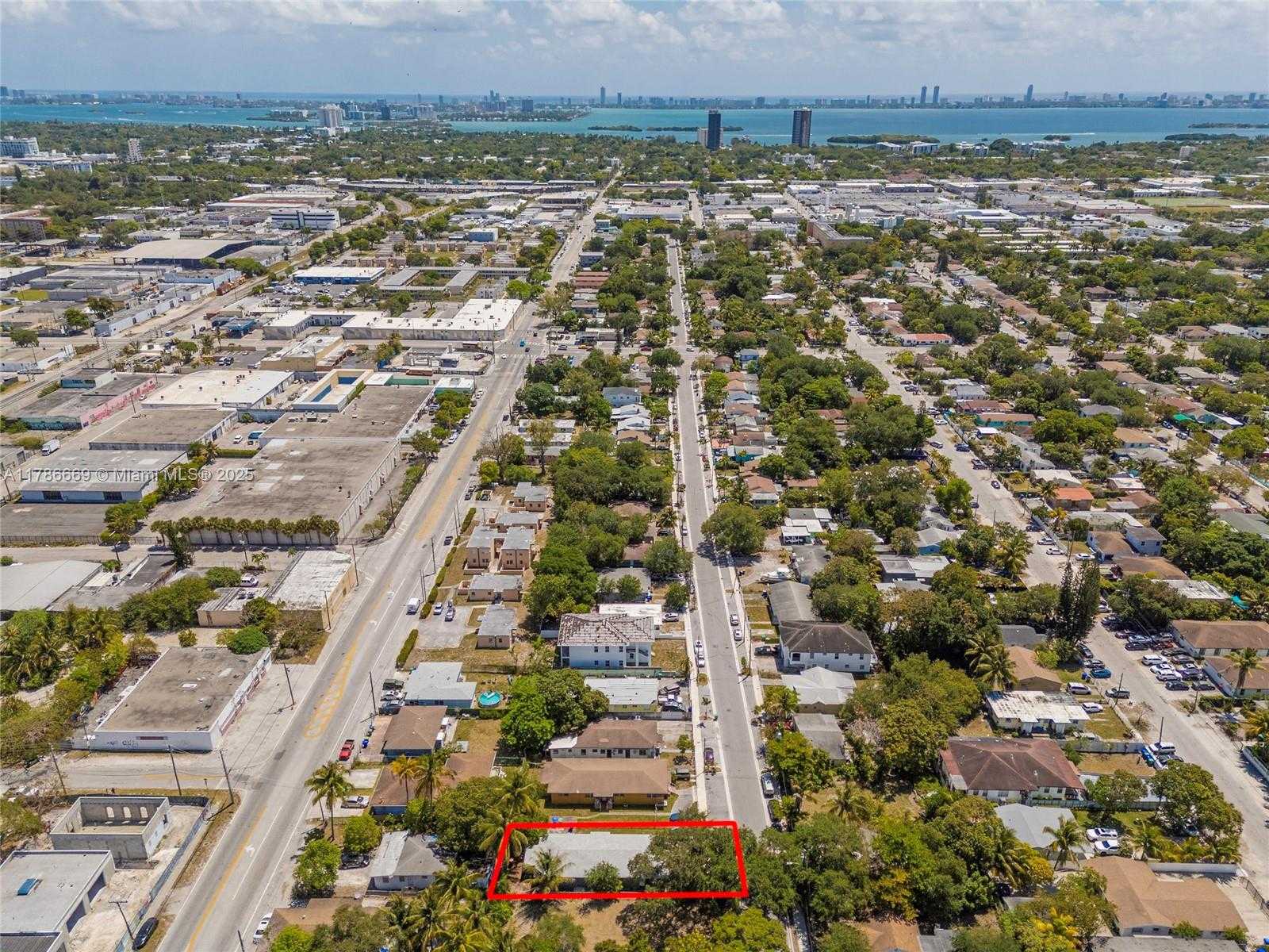 Small Image of 171 NORTH WEST 70TH ST, Miami Number 8