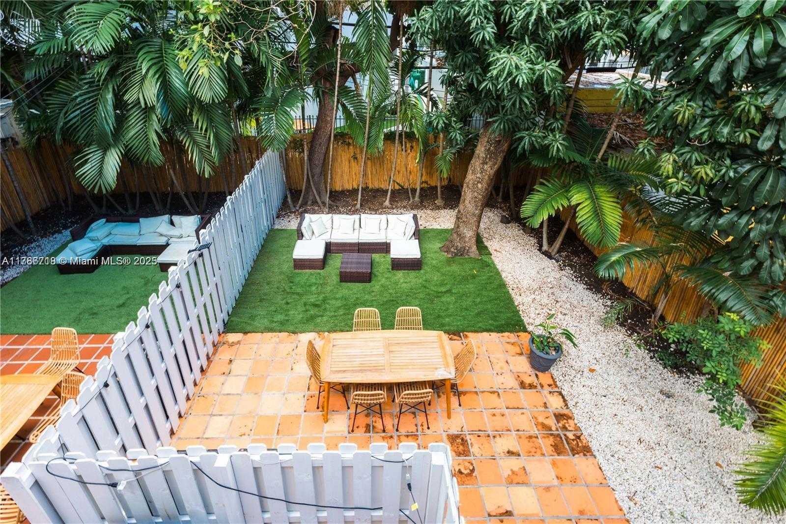Small Image of 426 NORTH EAST 26TH ST, Miami Number 10