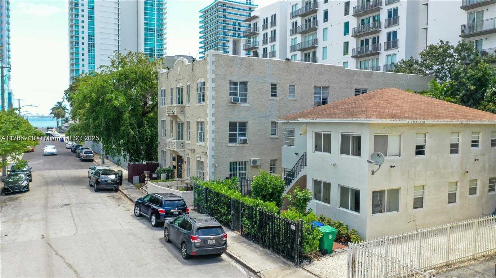 Small Image of 426 NORTH EAST 26TH ST, Miami Number 2