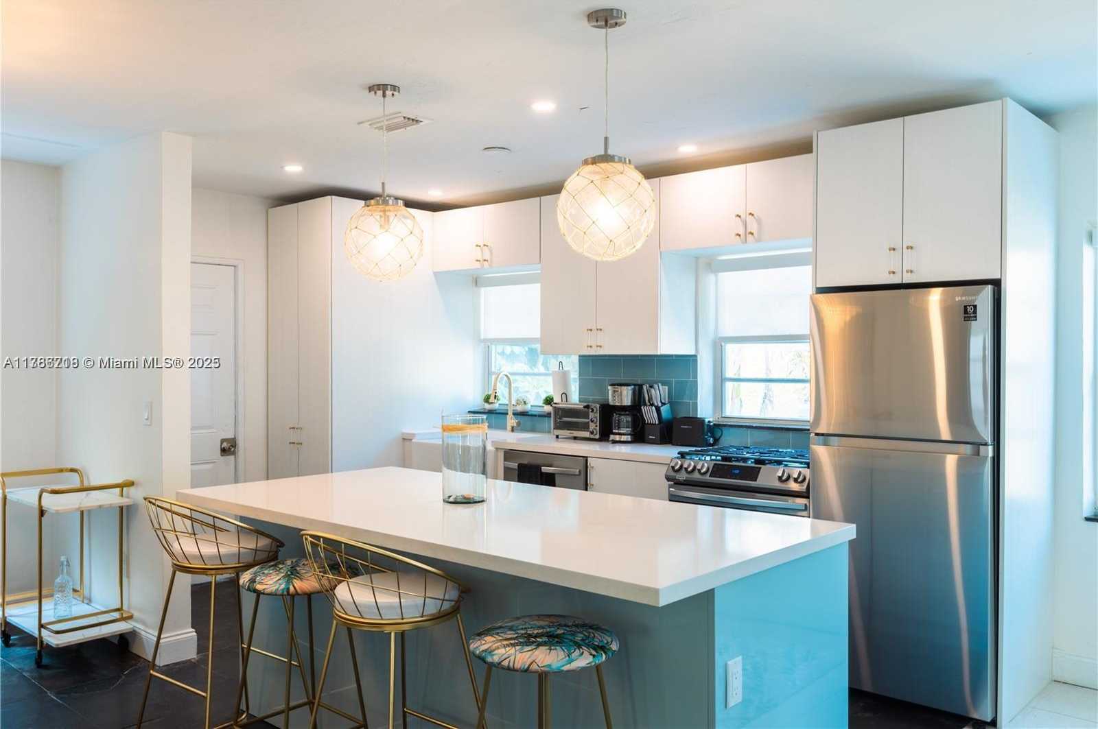 Small Image of 426 NORTH EAST 26TH ST, Miami Number 24