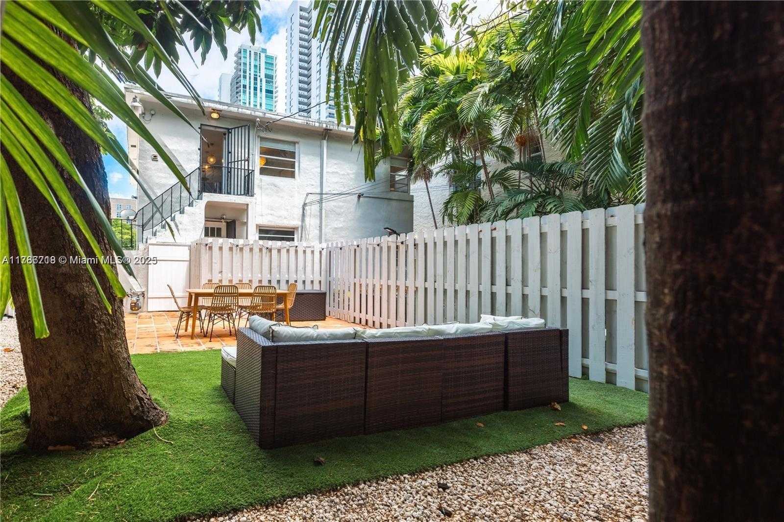 Small Image of 426 NORTH EAST 26TH ST, Miami Number 6