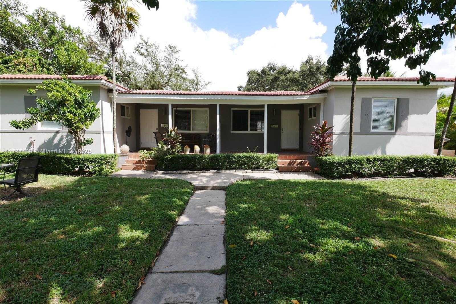 Small Image of 11105 NORTH EAST 9TH AVE #2, Biscayne Park Number 3