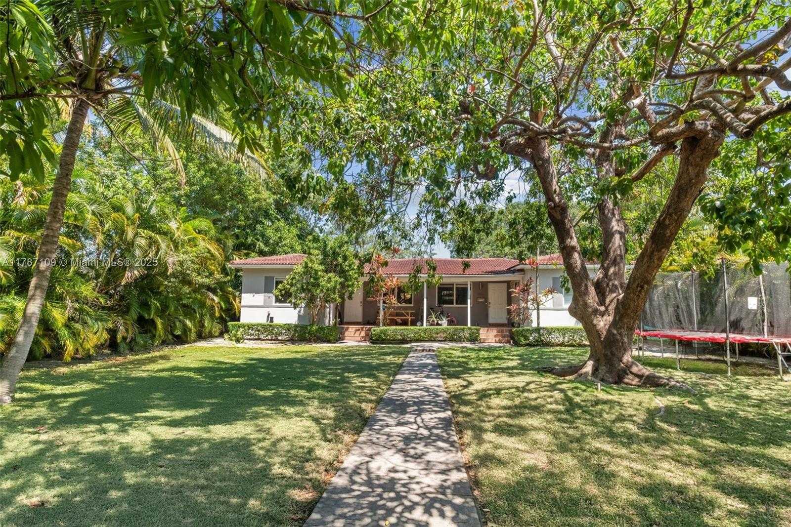 Small Image of 11105 NORTH EAST 9TH AVE #2, Biscayne Park Number 6