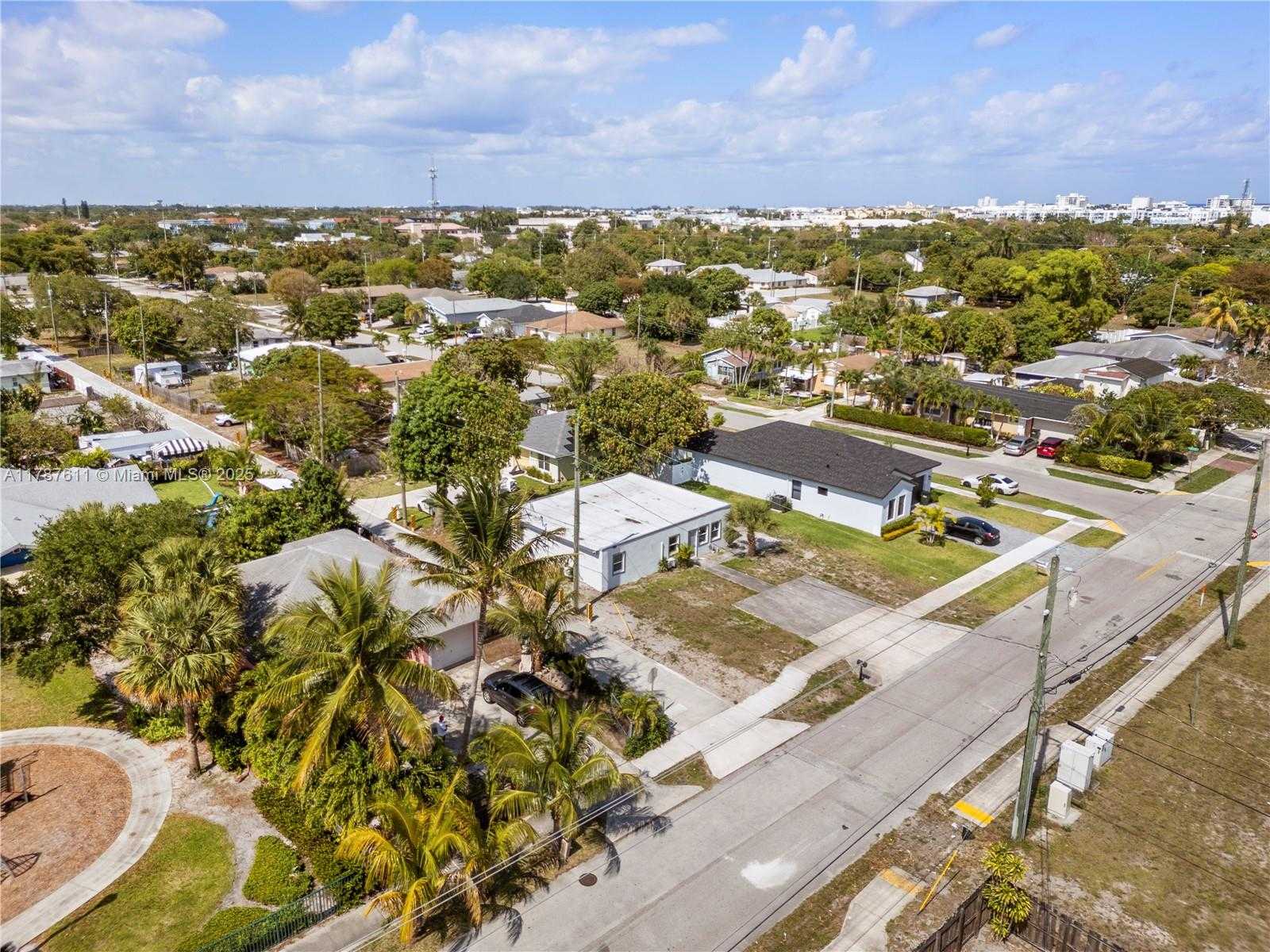 Small Image of 607 SOUTH WEST 3RD ST #2, Delray Beach Number 63