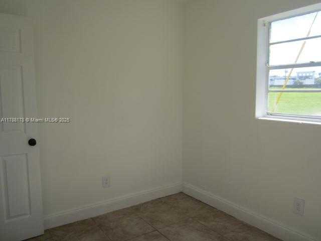 Small Image of Pompano Beach Number 16