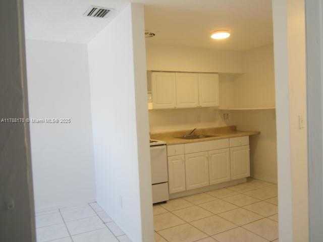 Small Image of Pompano Beach Number 43