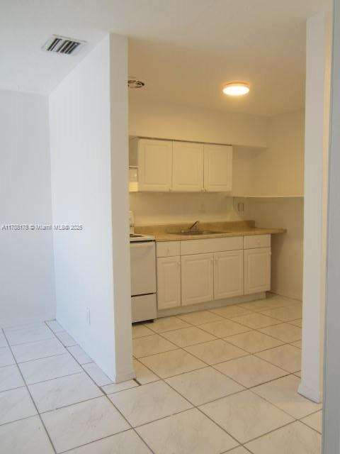 Small Image of Pompano Beach Number 44