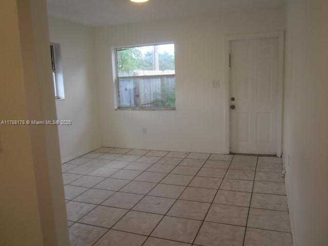 Small Image of Pompano Beach Number 51