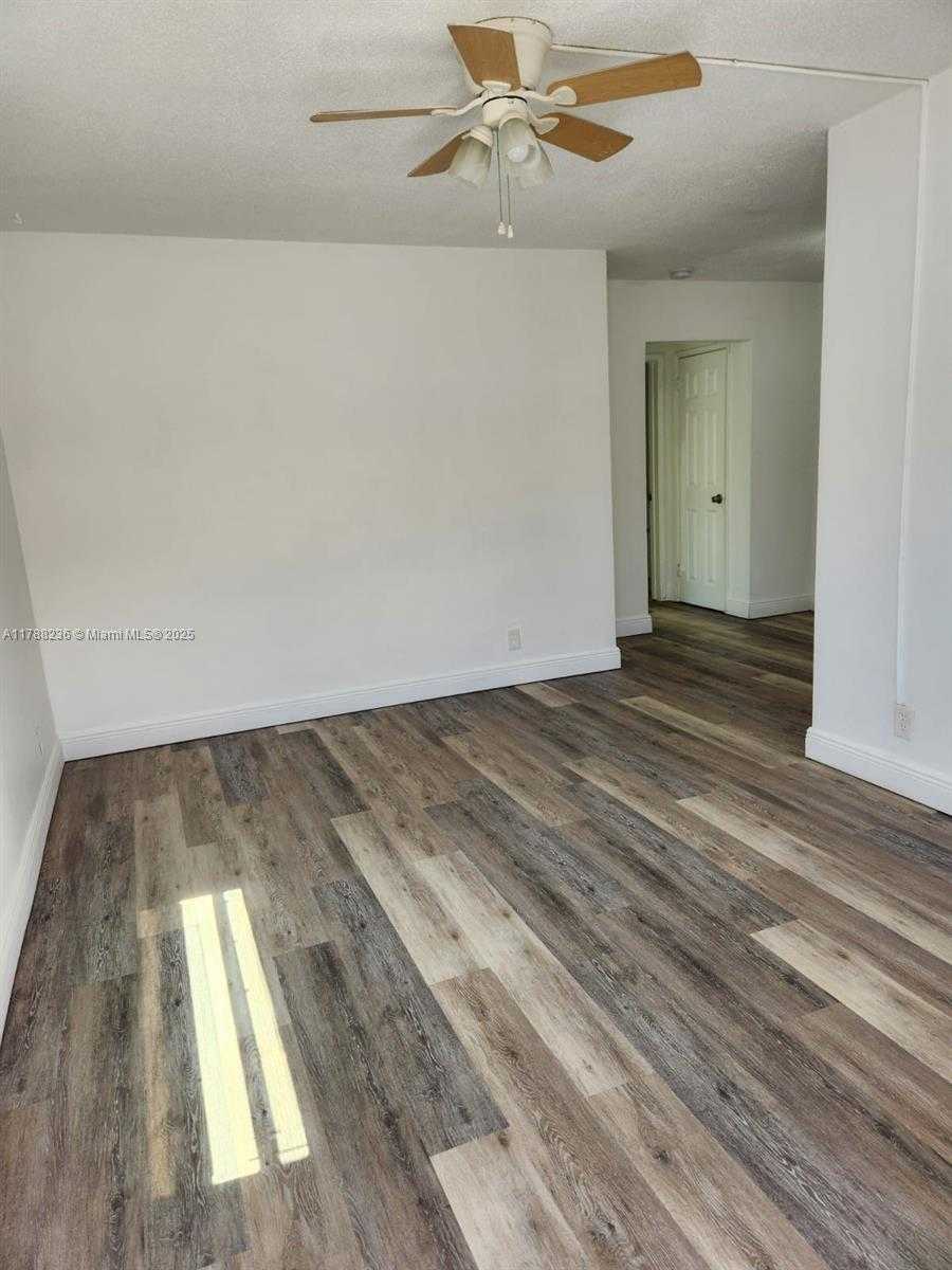 Small Image of Pompano Beach Number 22