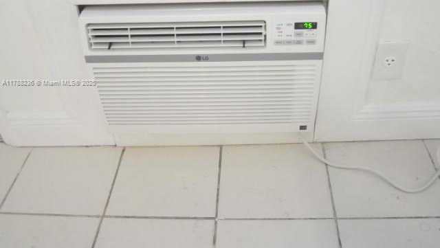 Small Image of Pompano Beach Number 29