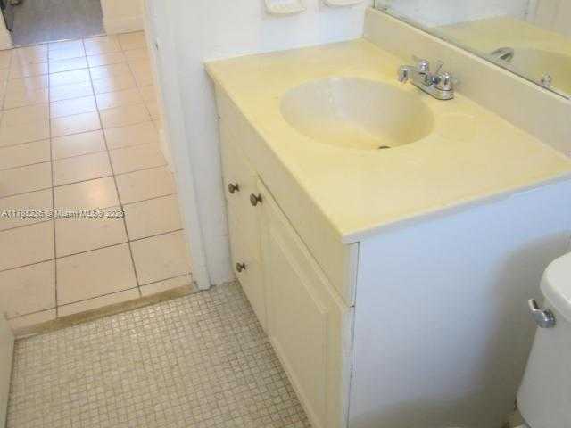 Small Image of Pompano Beach Number 40