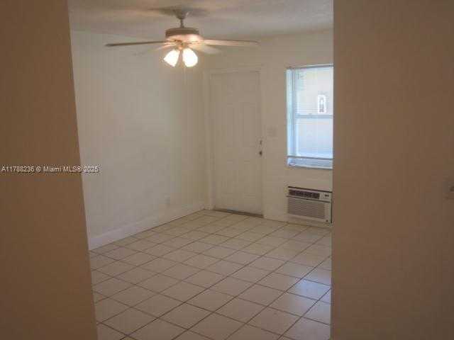 Small Image of Pompano Beach Number 41