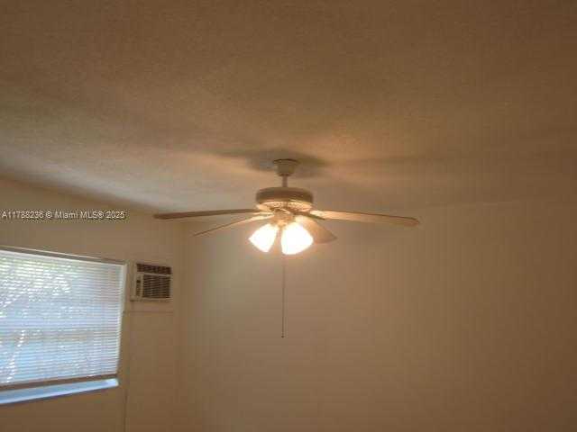 Small Image of Pompano Beach Number 42