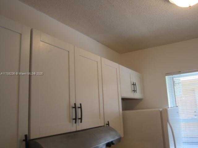 Small Image of Pompano Beach Number 43