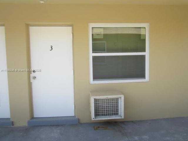 Small Image of Pompano Beach Number 46