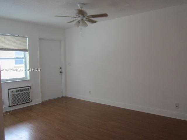 Small Image of Pompano Beach Number 55