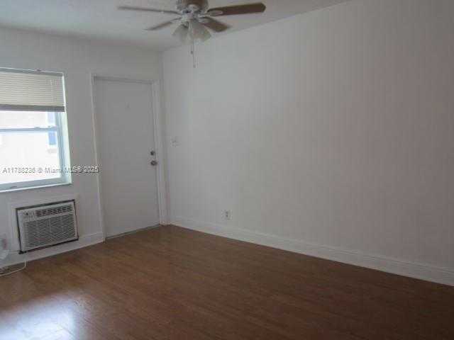 Small Image of Pompano Beach Number 56