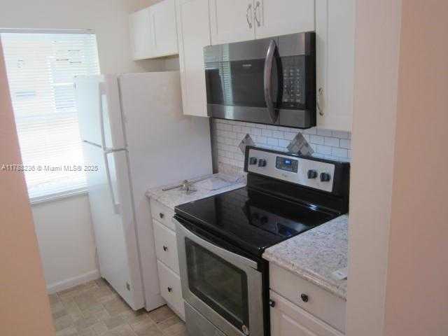 Small Image of Pompano Beach Number 59