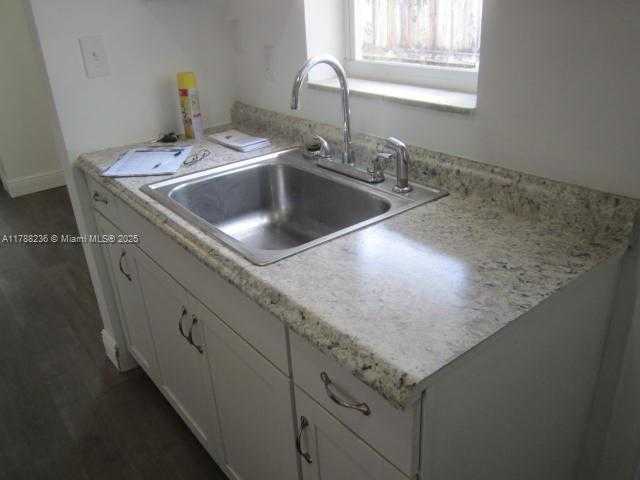 Small Image of Pompano Beach Number 74