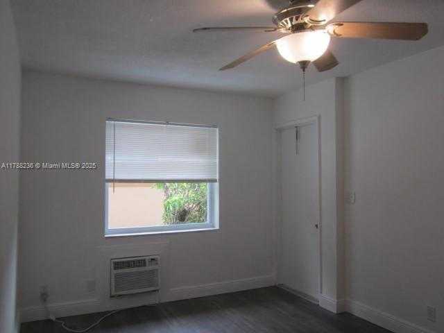 Small Image of Pompano Beach Number 78