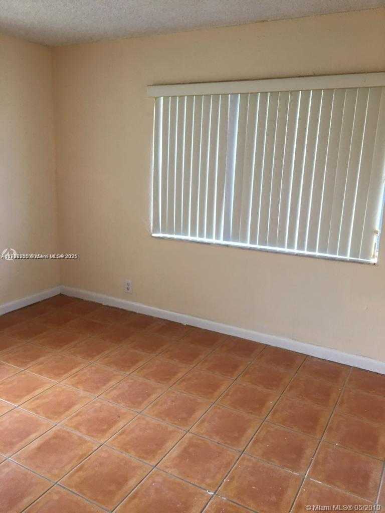 Small Image of 417 SOUTH WEST 3RD ST #2, Hallandale Beach Number 12
