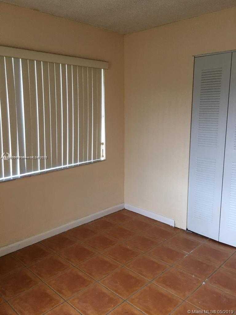 Small Image of 417 SOUTH WEST 3RD ST #2, Hallandale Beach Number 14