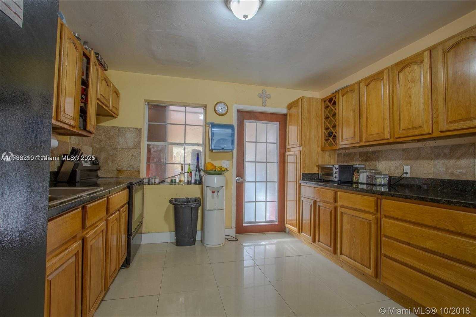 Small Image of 417 SOUTH WEST 3RD ST #2, Hallandale Beach Number 25