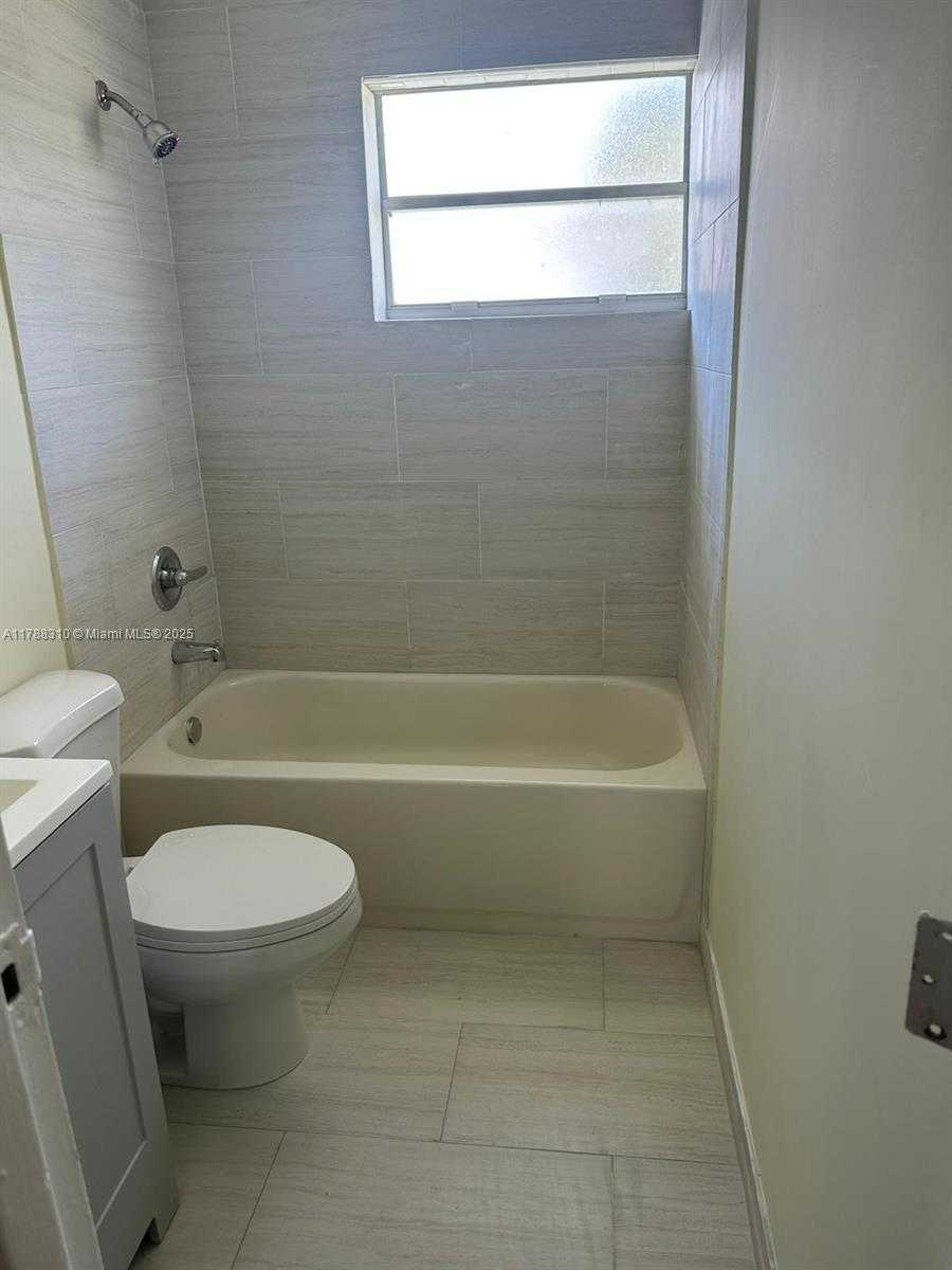 Small Image of 417 SOUTH WEST 3RD ST #2, Hallandale Beach Number 28