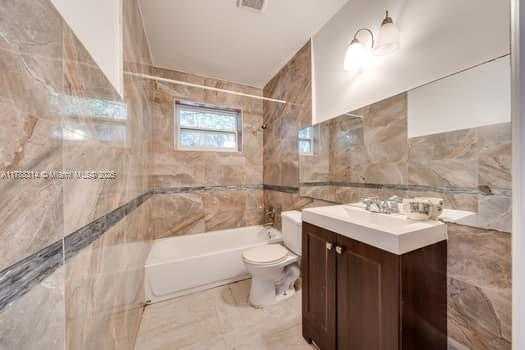 Small Image of 1350 NORTH EAST 149TH ST, Miami Number 19