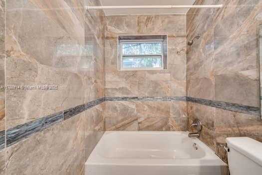 Small Image of 1350 NORTH EAST 149TH ST, Miami Number 20