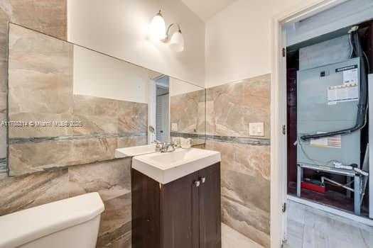Small Image of 1350 NORTH EAST 149TH ST, Miami Number 21