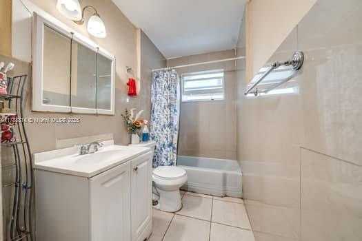 Small Image of 1350 NORTH EAST 149TH ST, Miami Number 29