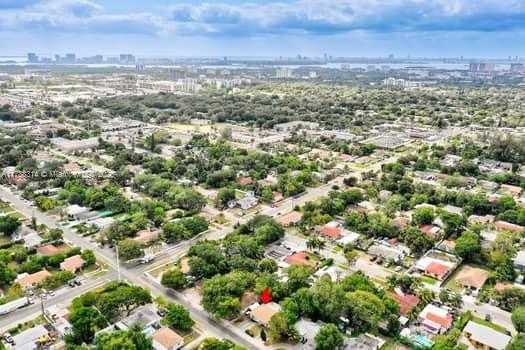 Small Image of 1350 NORTH EAST 149TH ST, Miami Number 32