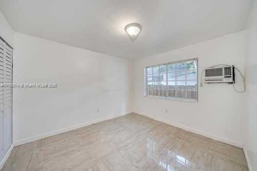 Small Image of 1350 NORTH EAST 149TH ST, Miami Number 50